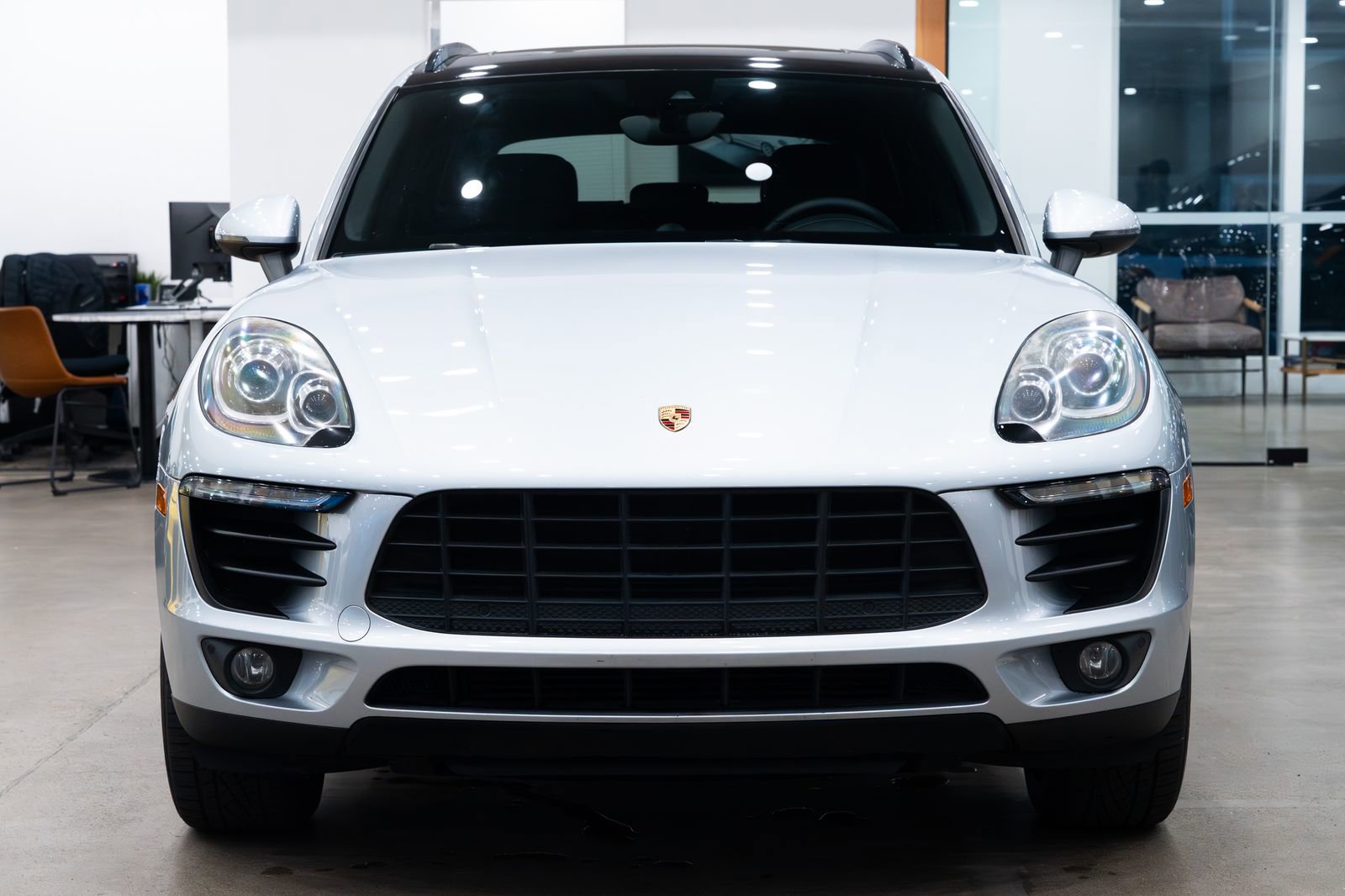 Used 2017 Porsche Macan image 2