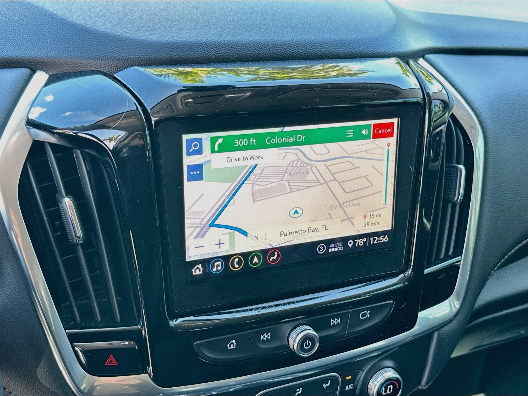 Used 2020 Chevrolet Traverse RS FWD image 13