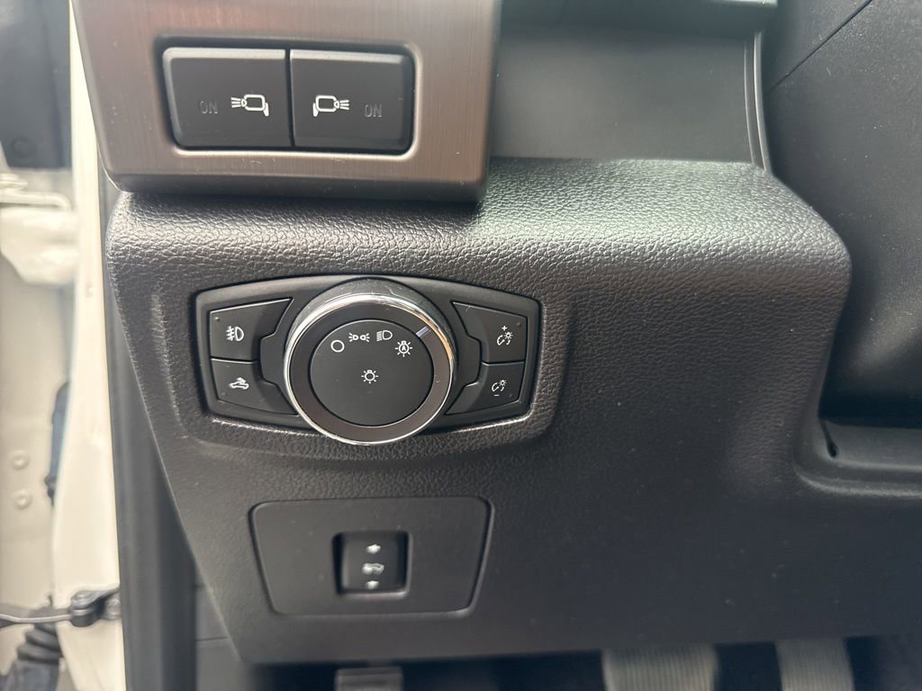 Used 2017 Ford F150 Limited AWD/4WD image 28