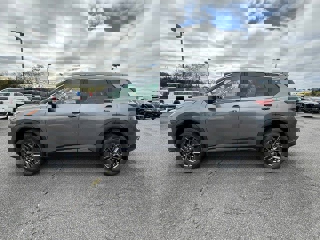 New 2026 Nissan Rogue S image 8