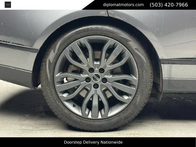 Used 2019 Land Rover Range Rover Supercharged AWD/4WD image 38