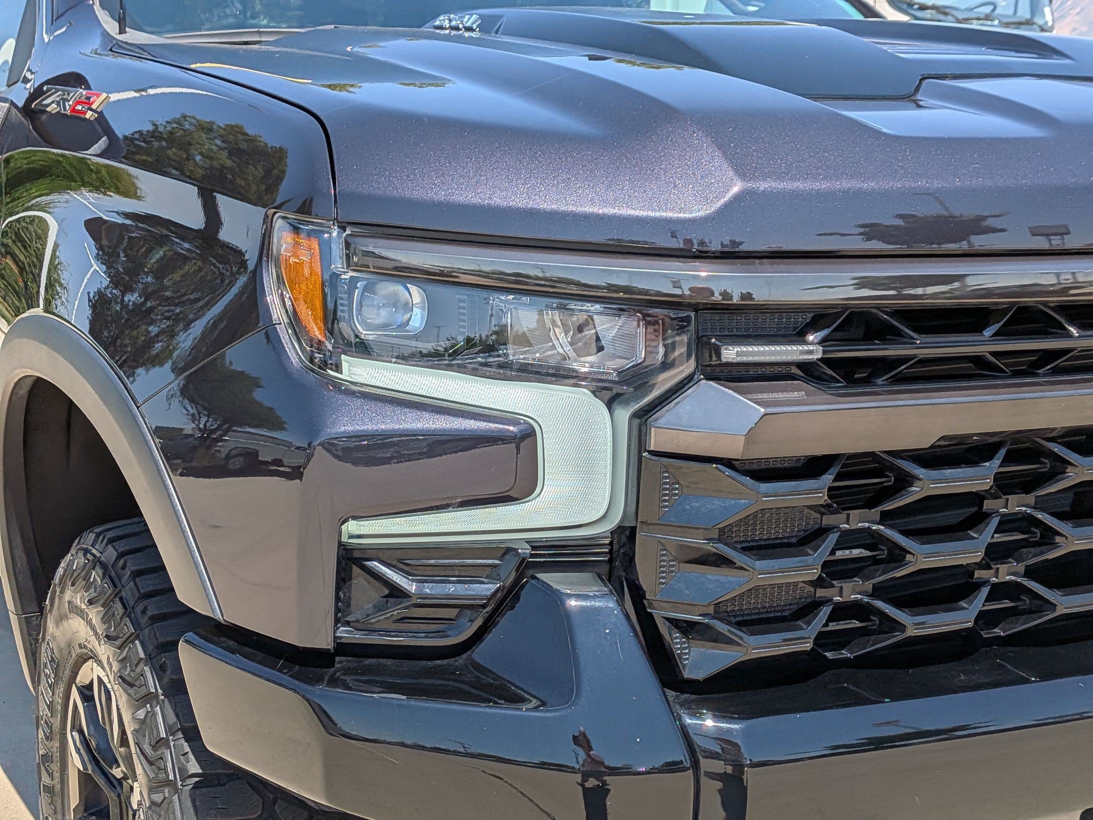 Used 2022 Chevrolet Silverado 1500 ZR2 w/ Technology Package AWD/4WD image 10