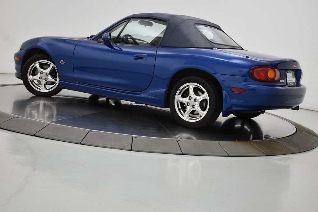 Used 1999 MAZDA MX-5 Miata 10th Anniversary Edition RWD image 6