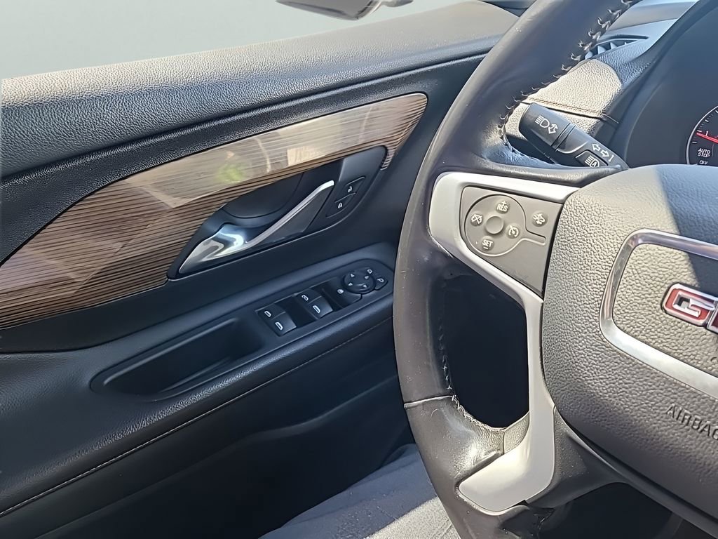 Used 2020 GMC Terrain SLE image 21