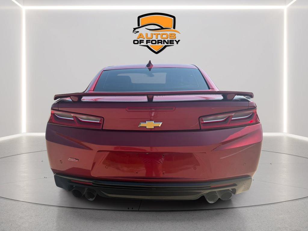 Used 2018 Chevrolet Camaro SS RWD image 3