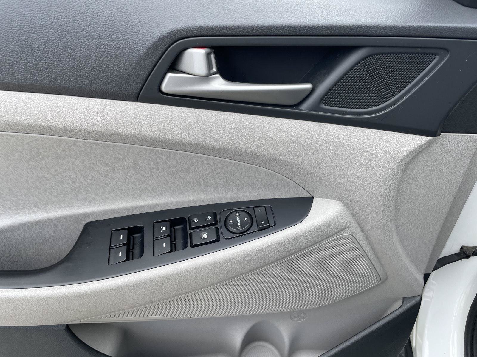 Used 2018 Hyundai Tucson Value FWD image 6