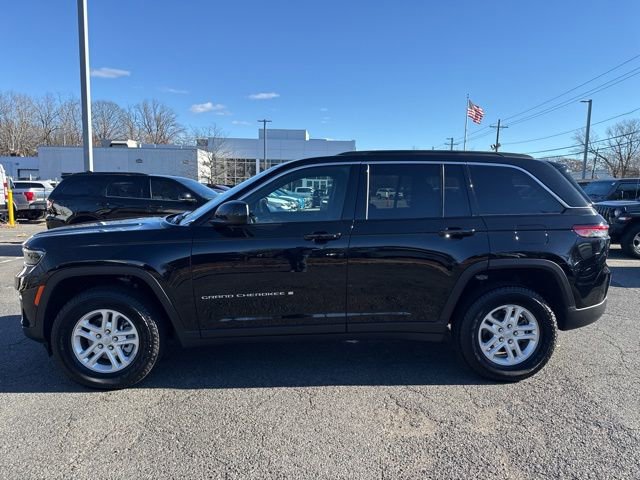 Used 2025 Jeep Grand Cherokee Laredo w/ Luxury Tech Group I image 21