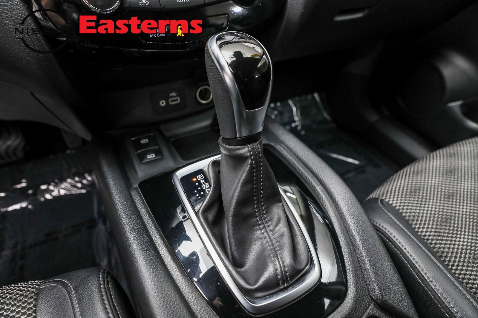 Used 2022 Nissan Rogue Sport SV w/ Technology Package image 13