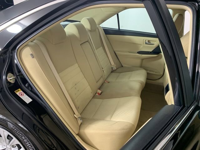 Used 2015 Toyota Camry LE image 32