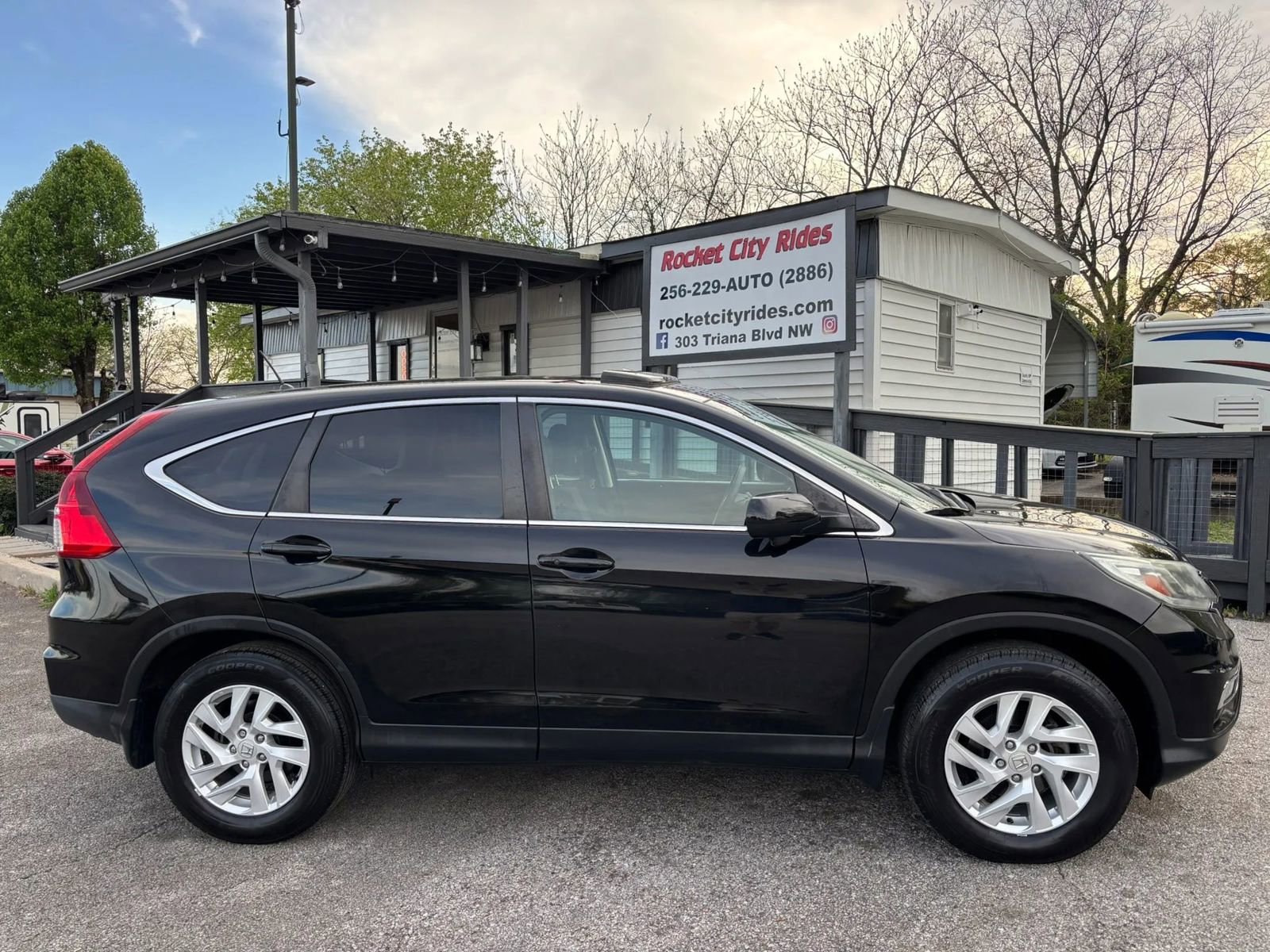Used 2016 Honda CR-V EX image 2