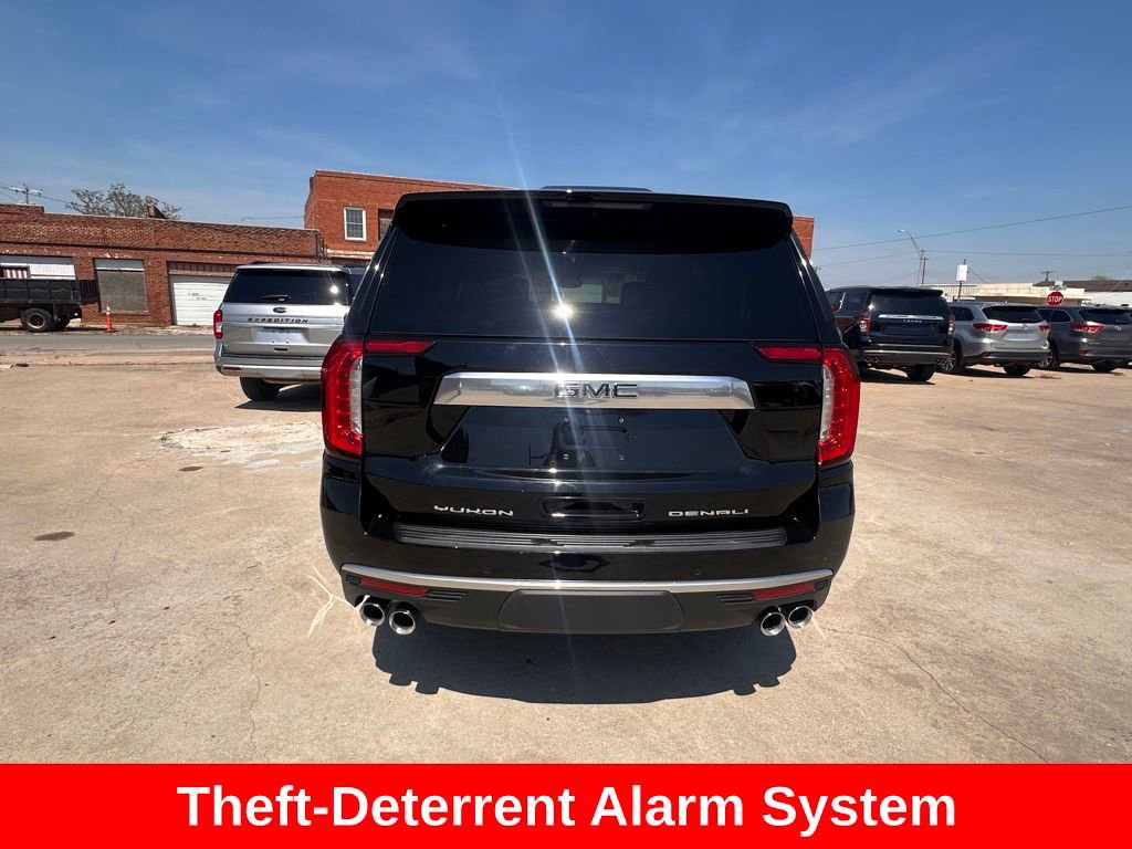 Used 2024 GMC Yukon Denali w/ Denali Reserve Package image 5
