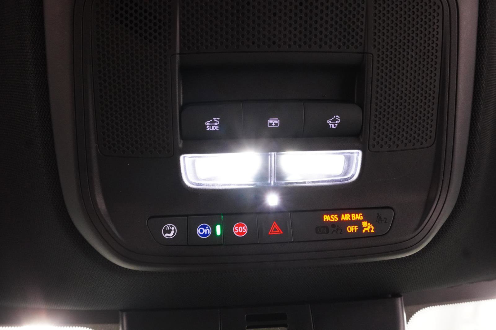 Used 2024 Chevrolet Traverse LT FWD image 28