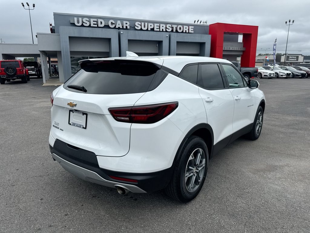 Used 2025 Chevrolet Blazer LT AWD/4WD image 13