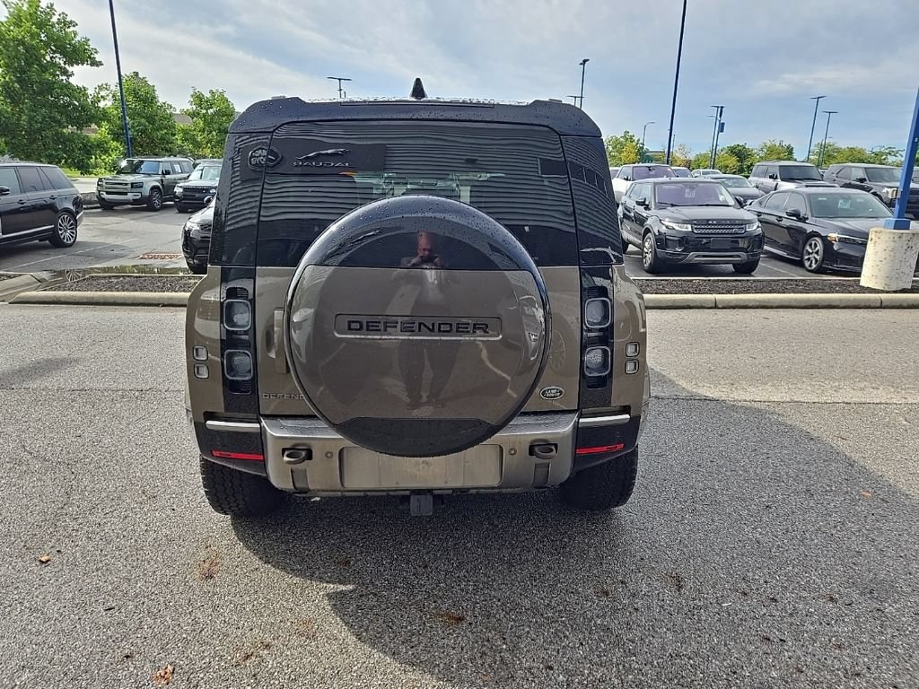 Used 2021 Land Rover Defender 110 X AWD/4WD image 6