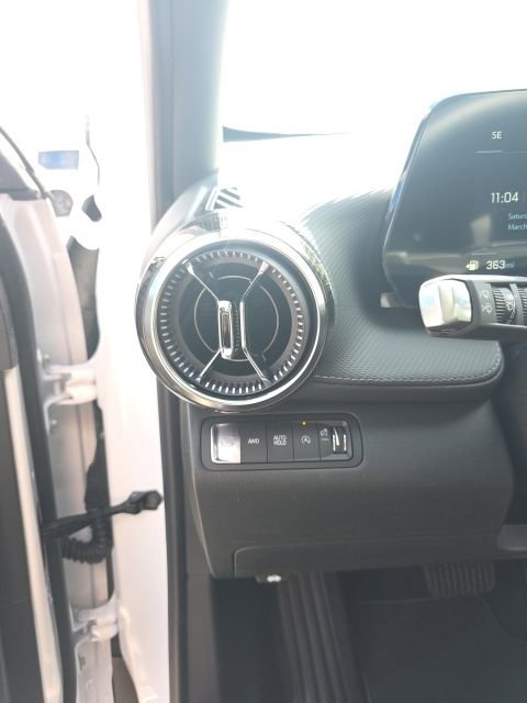 New 2026 Chevrolet Equinox LT w/ Convenience Package II image 12