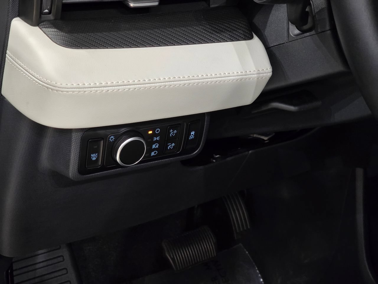 New 2025 Ford Mustang Mach-E Premium AWD/4WD image 19