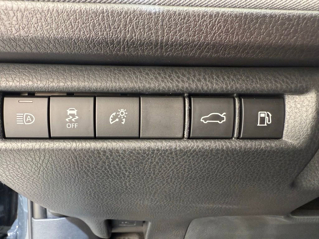 Used 2025 Toyota Camry LE w/ Convenience Package AWD/4WD image 34