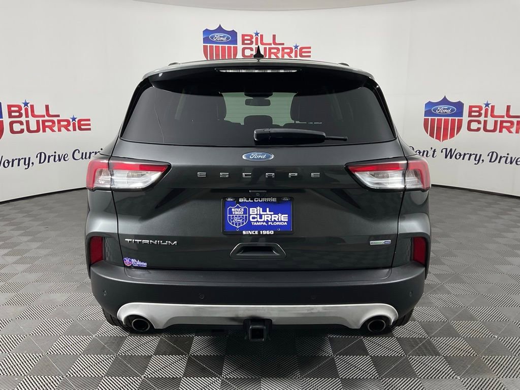 Used 2020 Ford Escape Titanium image 4