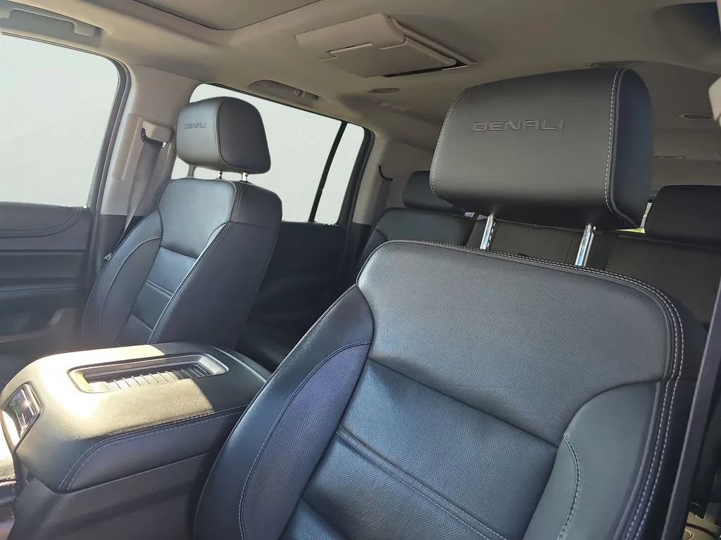 Used 2019 GMC Yukon XL Denali w/ Denali Ultimate Package RWD image 9