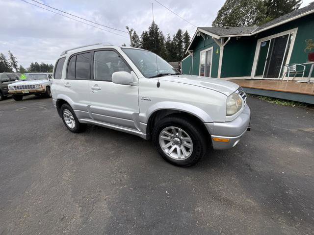Used 2004 Suzuki Grand Vitara LX AWD/4WD image 3