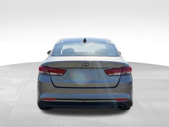 Used 2018 Kia Optima EX w/ Premium Package FWD image 4