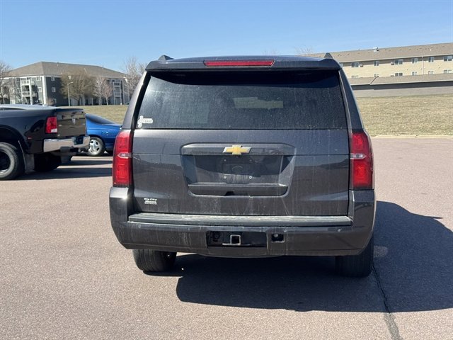 Used 2016 Chevrolet Suburban LT image 6