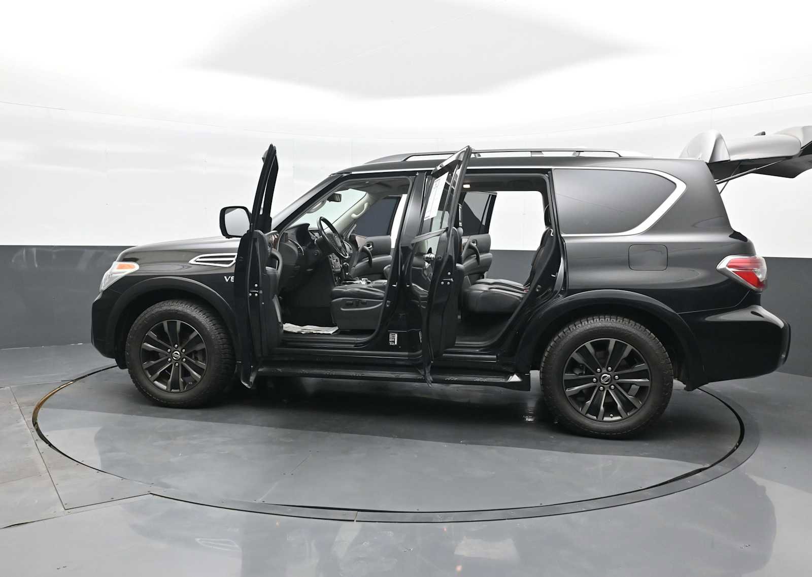 Used 2019 Nissan Armada Platinum w/ Captain's Chairs Package image 41