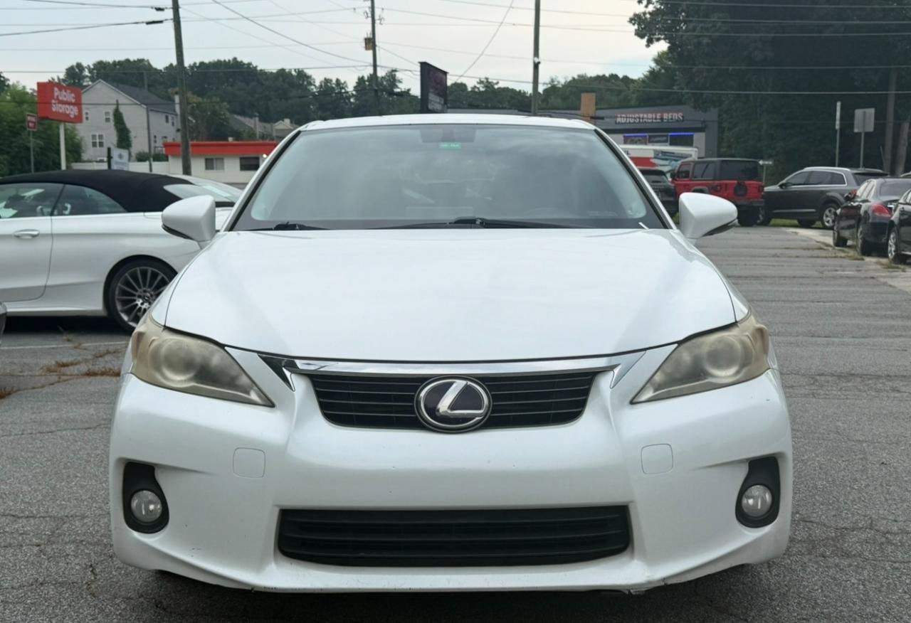 Used 2012 Lexus CT 200h Premium w/ Premium Audio Pkg FWD image 2