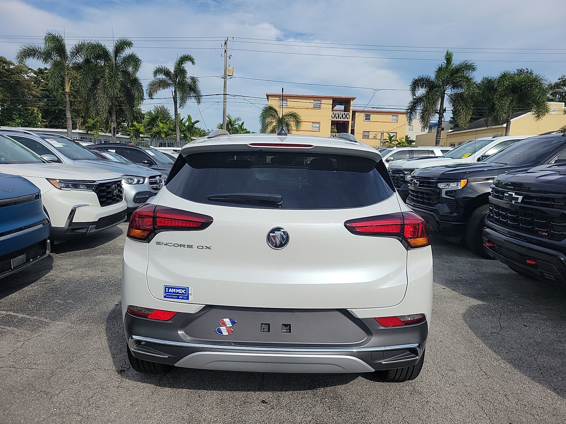 Used 2023 Buick Encore GX Essence w/ Experience Buick Package image 13