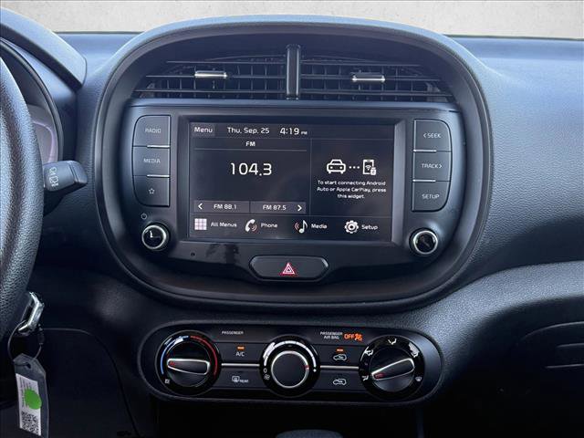 Used 2023 Kia Soul LX w/ LX Technology Package image 17