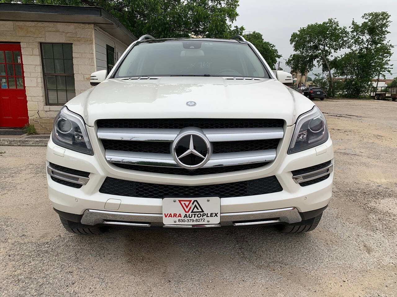 Used 2014 Mercedes-Benz GL 450 4MATIC image 8