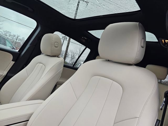 New 2026 Mercedes-Benz GLB 250 4MATIC image 19