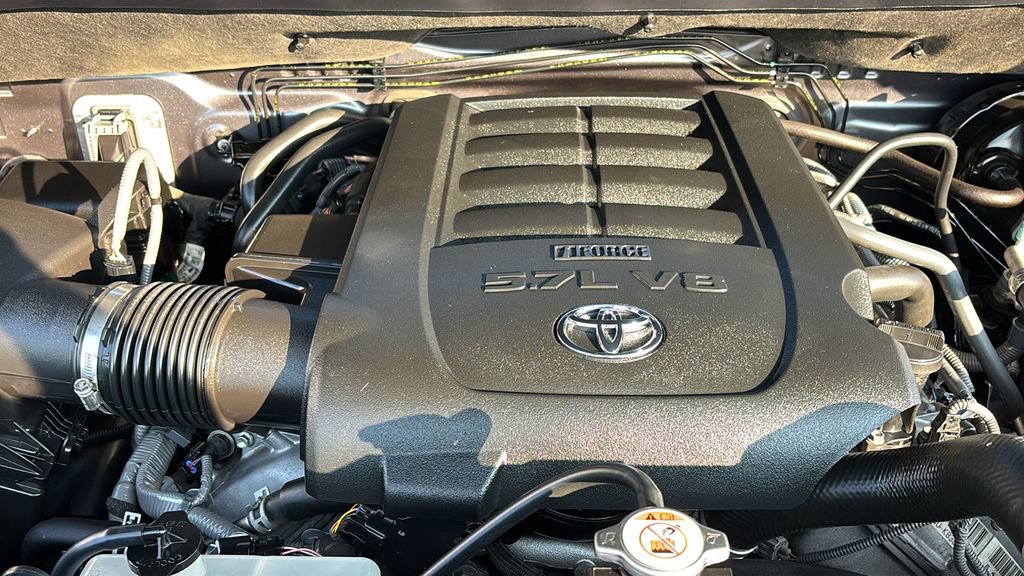 Used 2018 Toyota Tundra SR5 w/ SR5 Upgrade Package AWD/4WD image 33