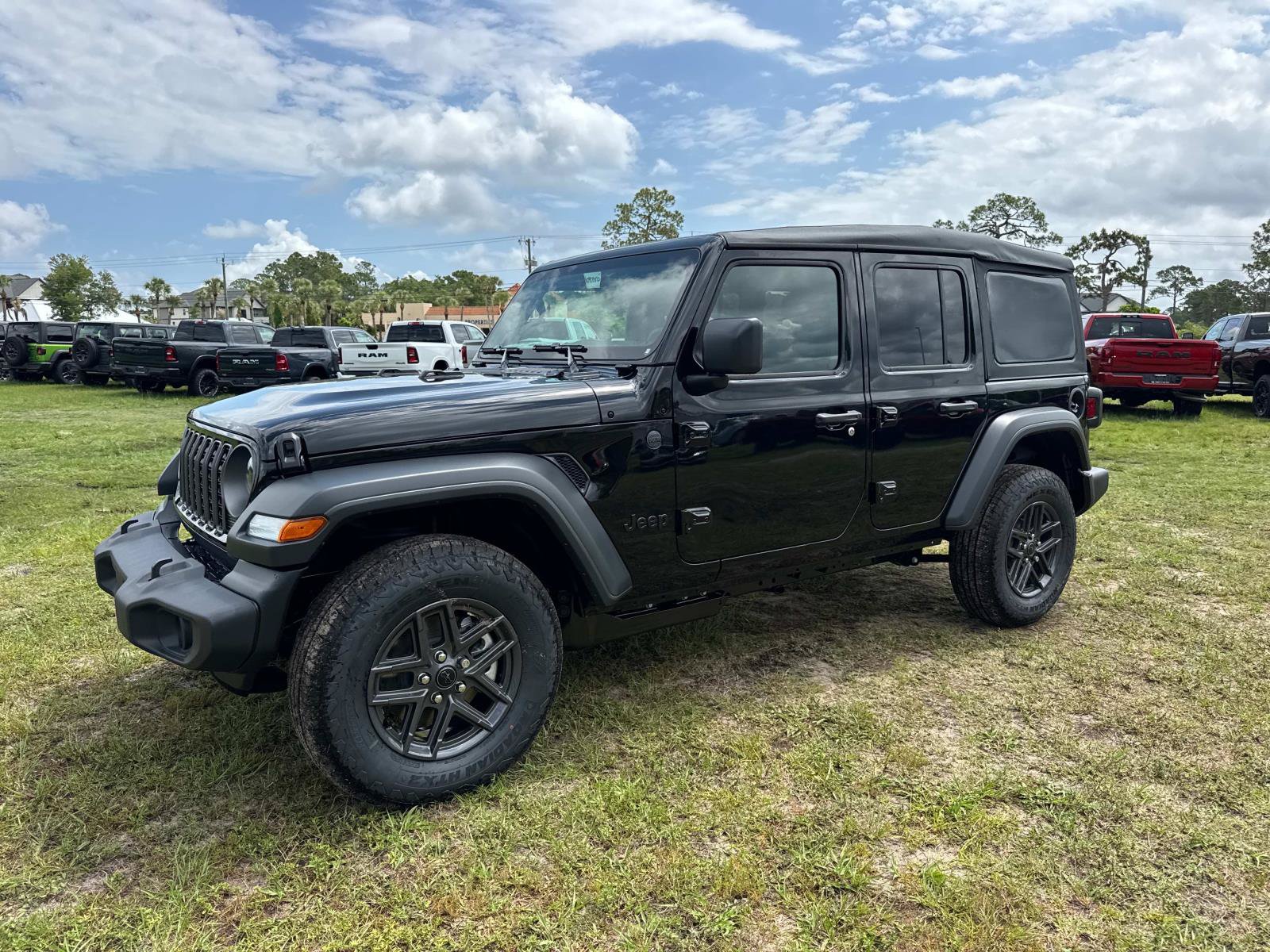 New 2026 Jeep Wrangler Unlimited Sport AWD/4WD image 7