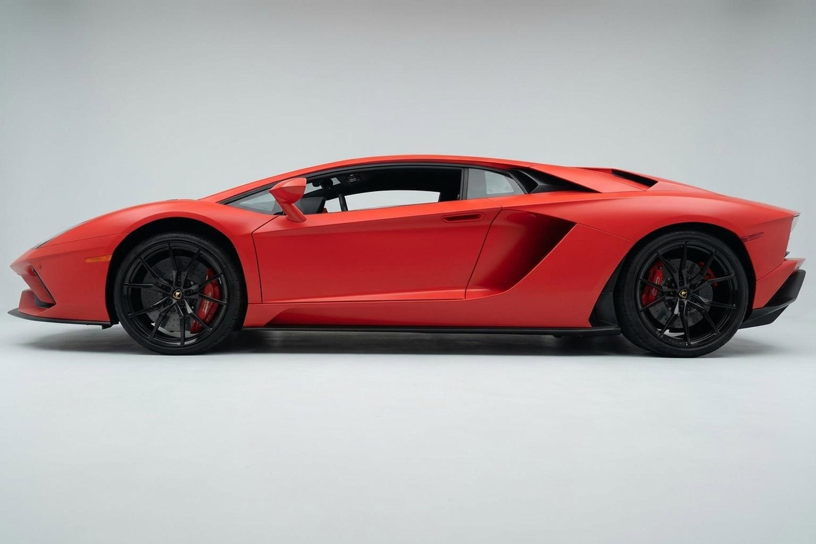 Used 2019 Lamborghini Aventador S AWD/4WD image 10