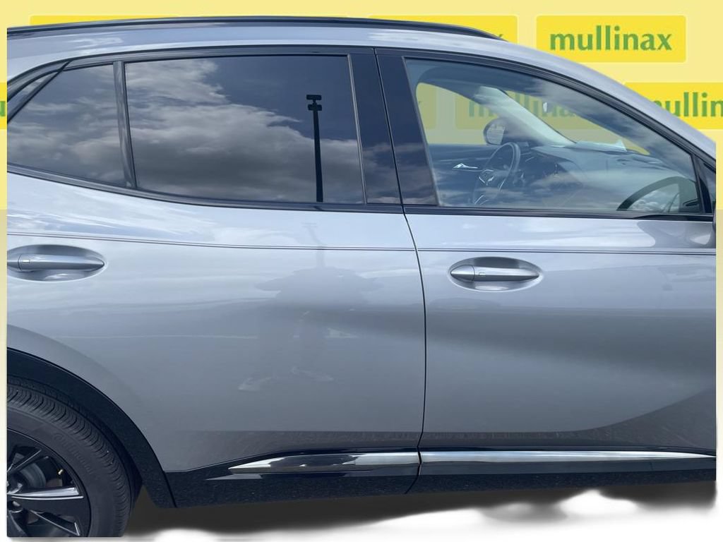 Used 2023 Buick Envision Essence w/ Technology Package I AWD/4WD image 12