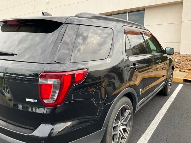 Used 2016 Ford Explorer Sport AWD/4WD image 5