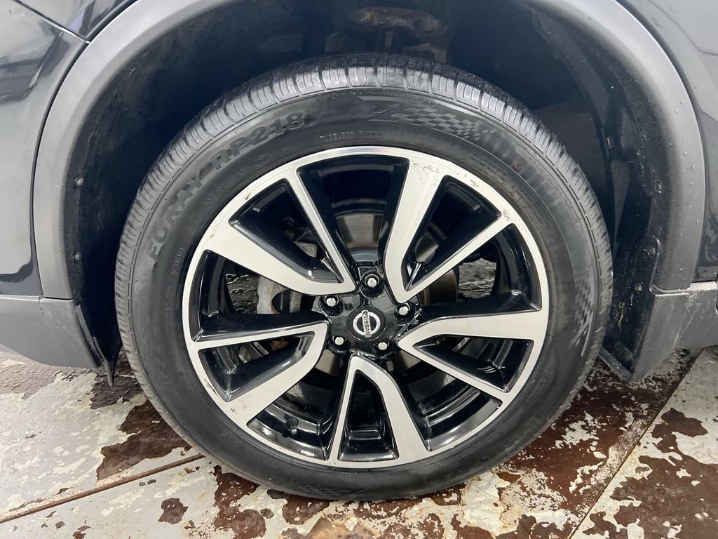 Used 2019 Nissan Rogue SL w/ Premium Package AWD/4WD image 28