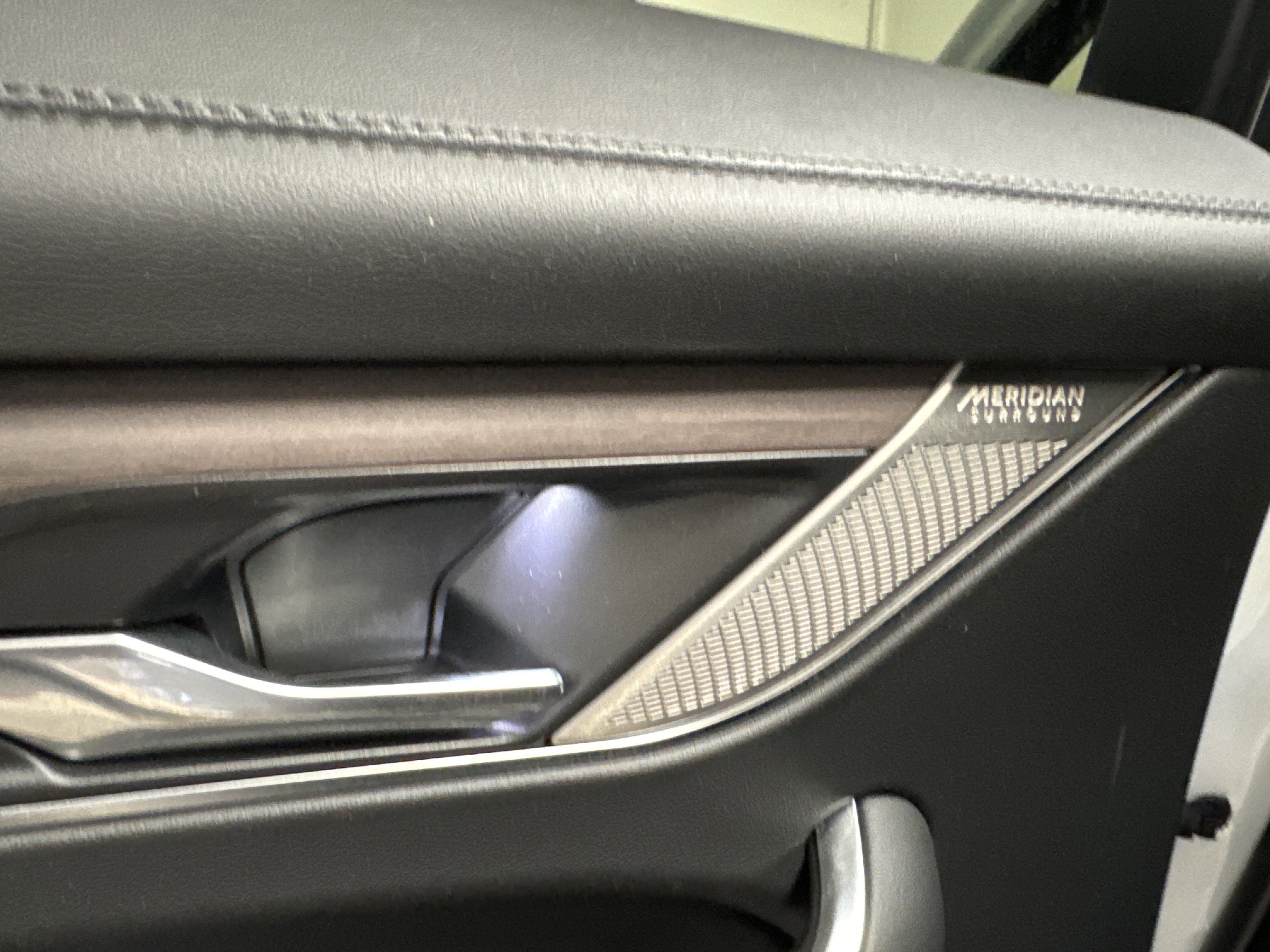 Used 2021 Jaguar F-PACE S AWD/4WD image 13