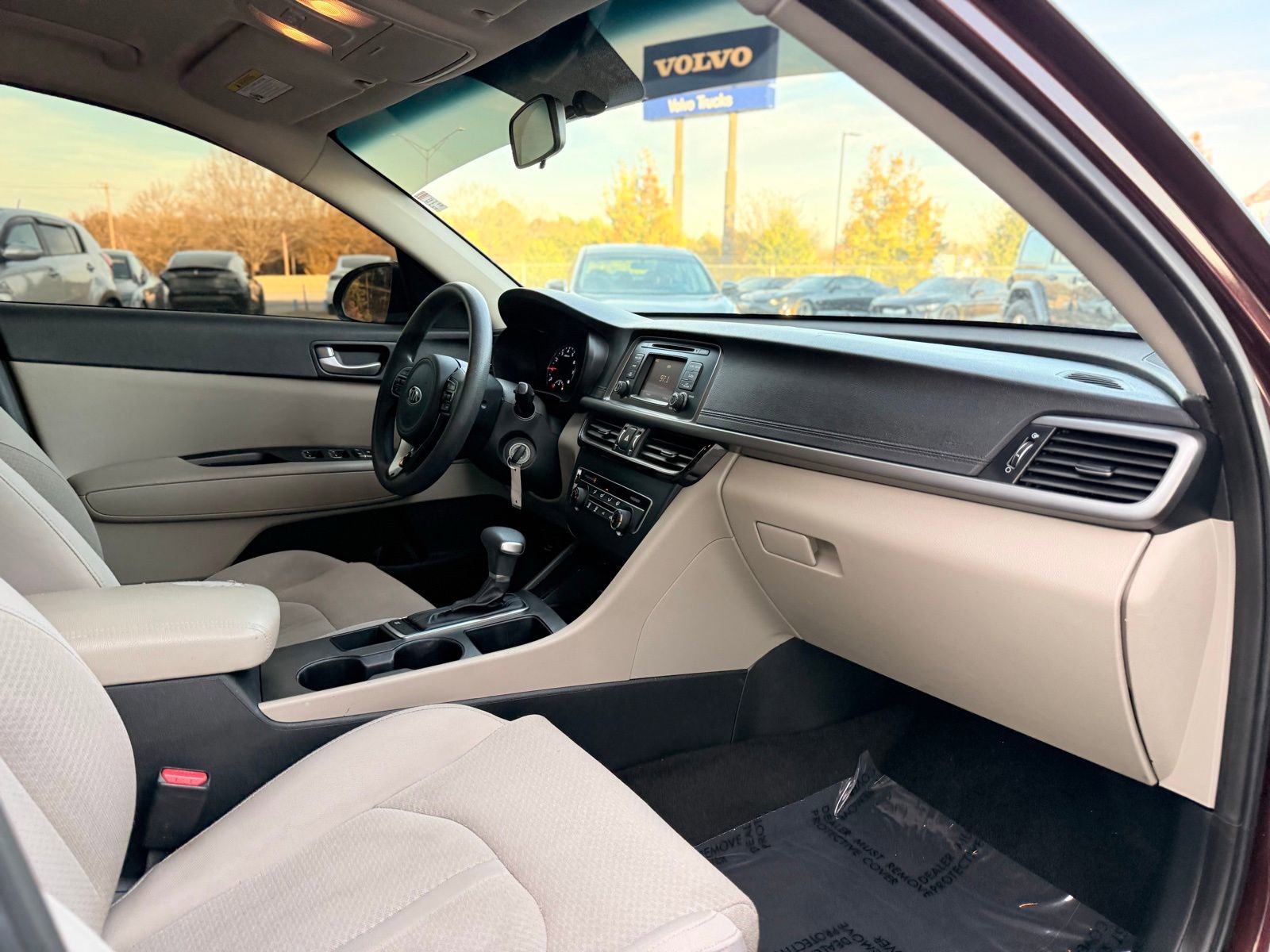 Used 2016 Kia Optima LX image 18