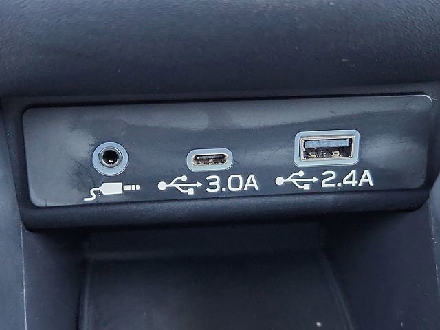 Certified 2025 Subaru Outback Premium AWD/4WD image 19