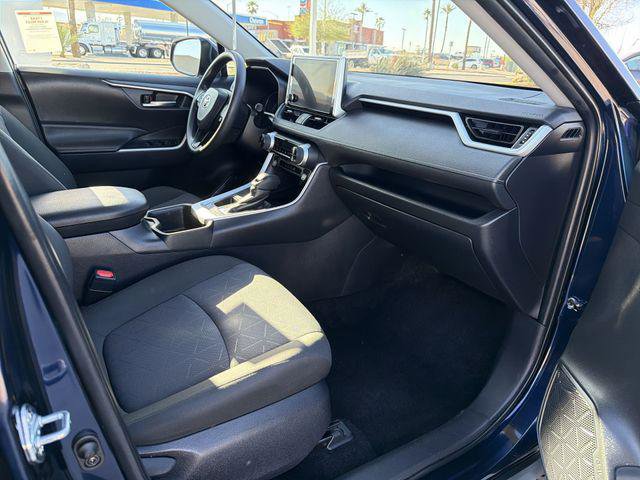 Certified 2025 Toyota RAV4 XLE FWD image 28