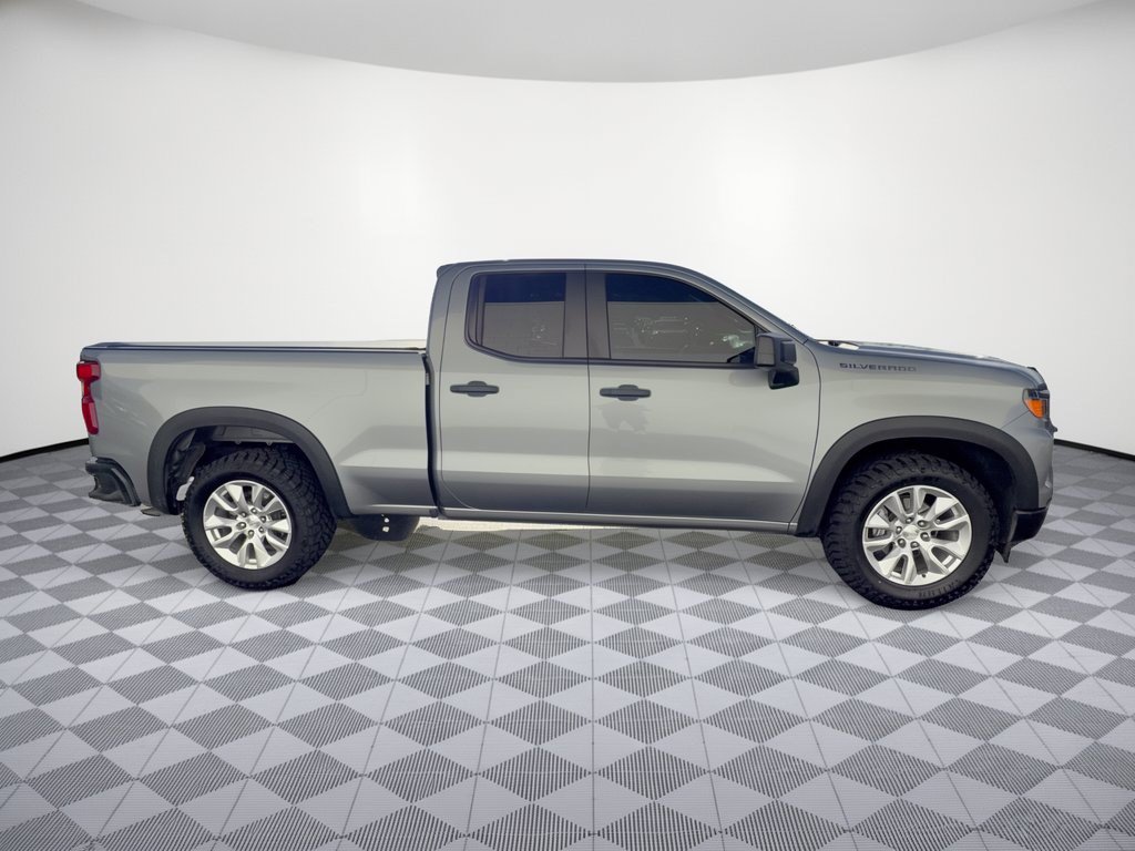 Used 2023 Chevrolet Silverado 1500 Custom RWD image 8