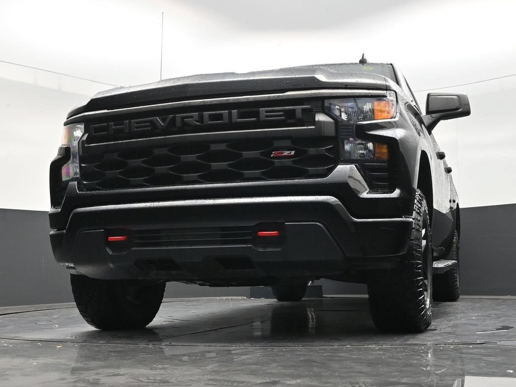 Used 2023 Chevrolet Silverado 1500 Custom Trail Boss AWD/4WD image 28