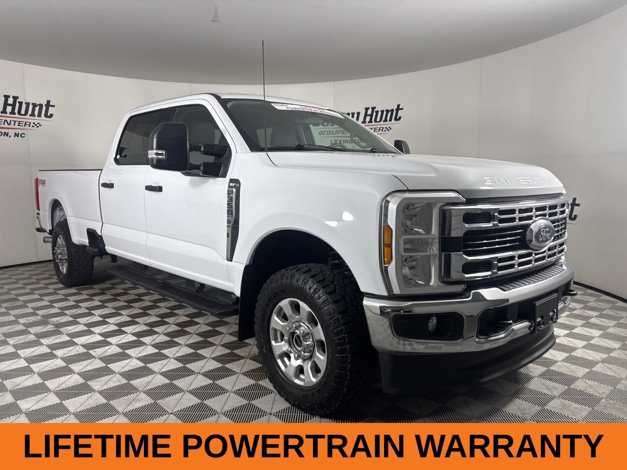 Used 2024 Ford F350 XLT w/ FX4 Off-Road Package AWD/4WD image 4