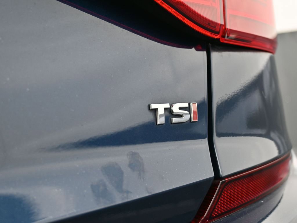 Used 2019 Volkswagen Passat 2.0T Wolfsburg image 37