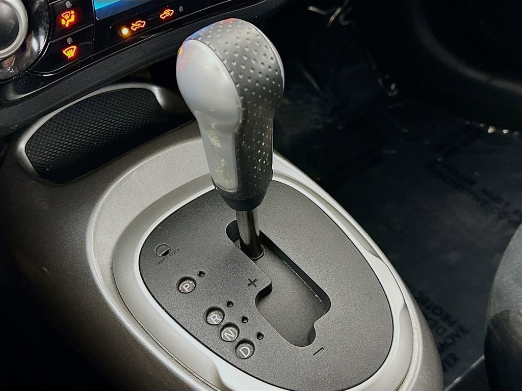 Used 2015 Nissan Juke SV image 22