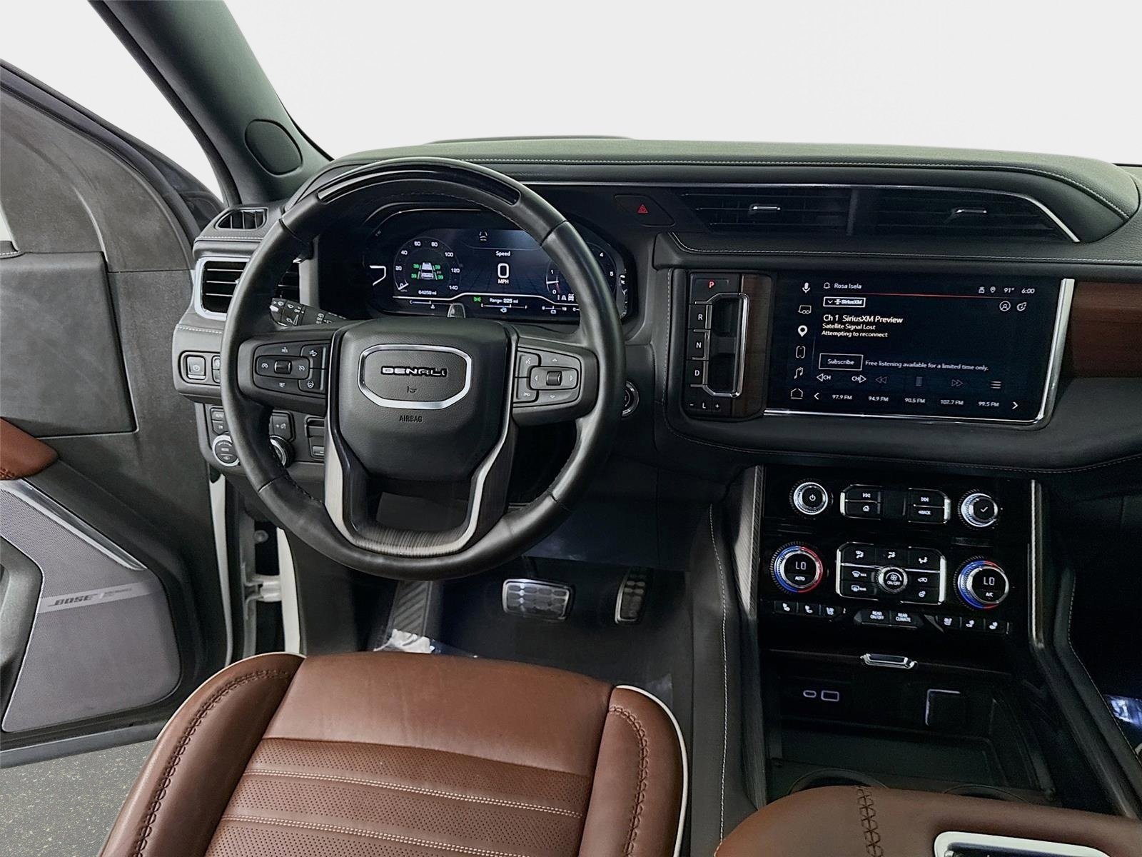 Used 2023 GMC Yukon XL Denali Ultimate w/ LPO, Floor Liner Package AWD/4WD image 25
