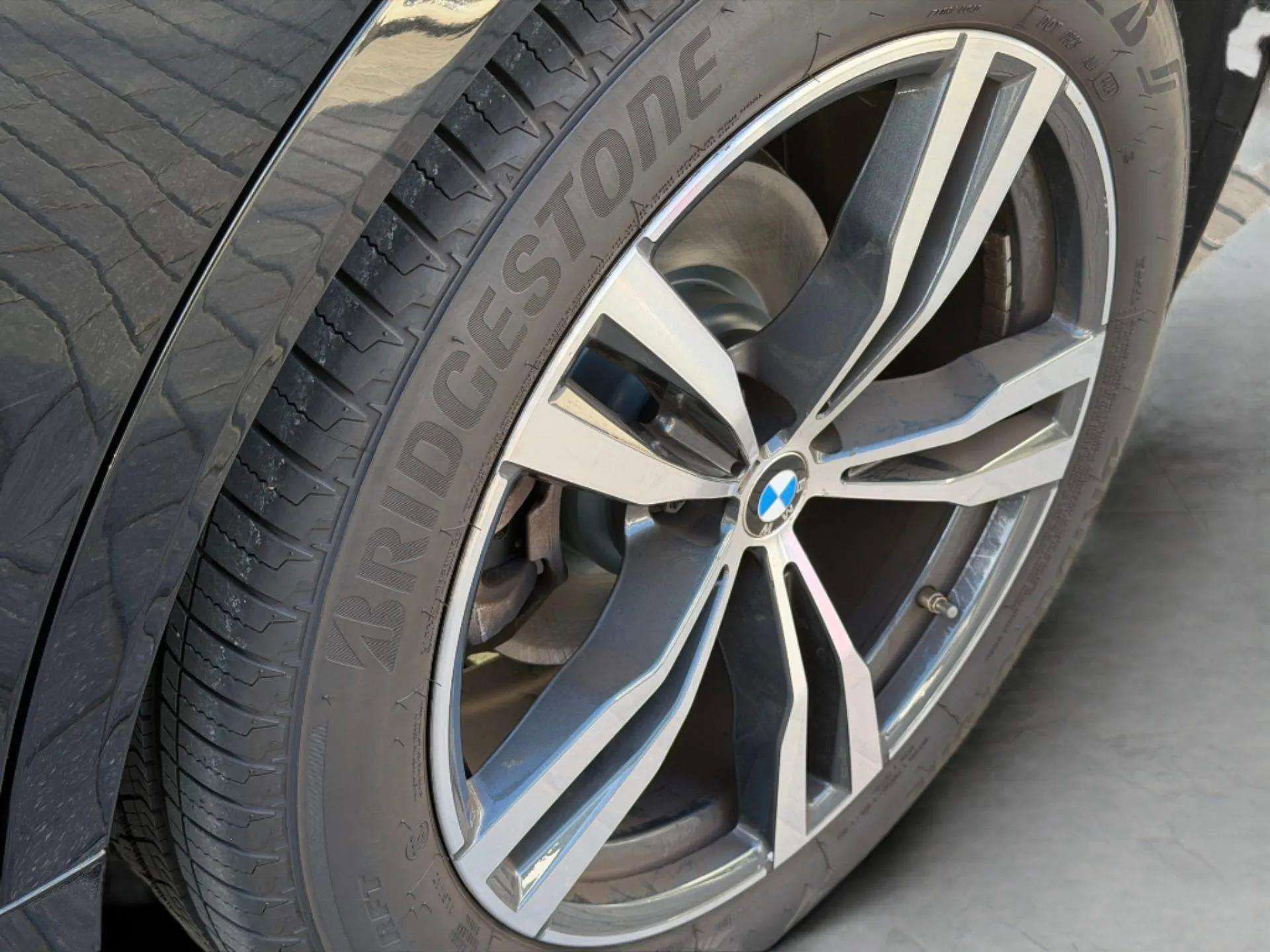 Used 2023 BMW X7 xDrive40i w/ Executive Package image 48