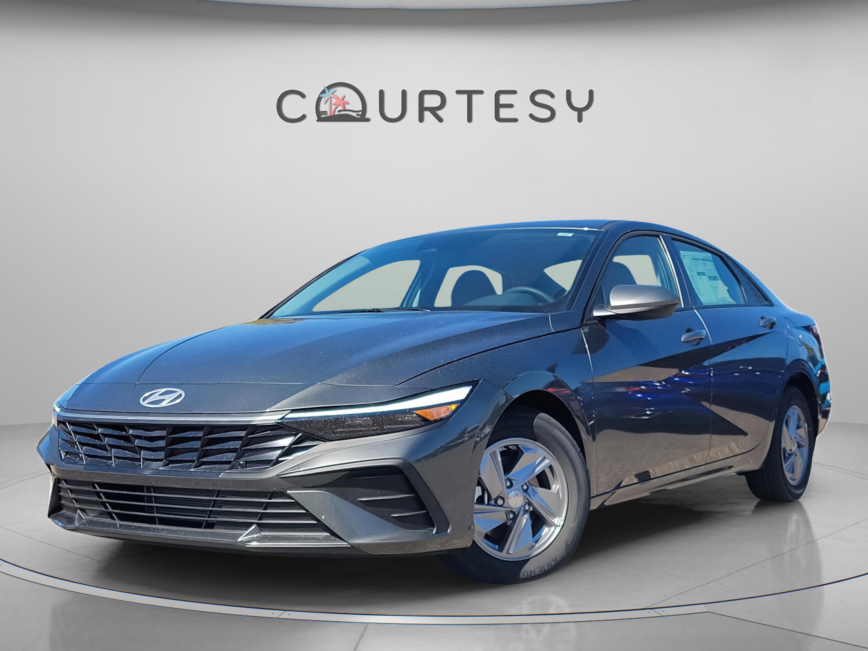 New 2026 Hyundai Elantra SE image 1